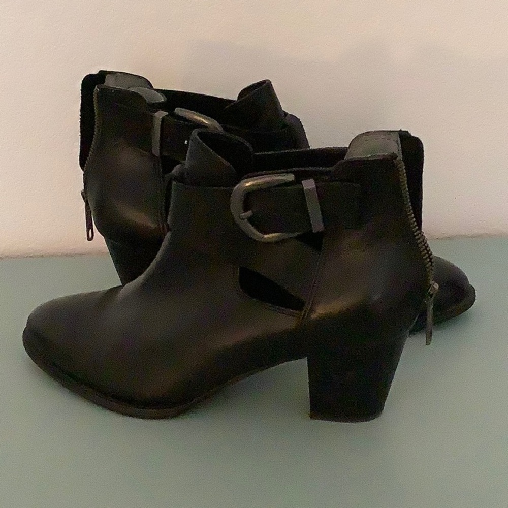 Vionic women’s upright, Rory Ankle Boot Black Size 8.5